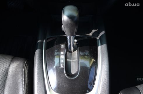Nissan Rogue 2016 белый - фото 19