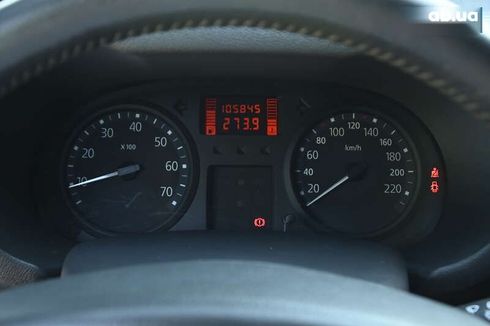 Renault Clio 2010 - фото 20