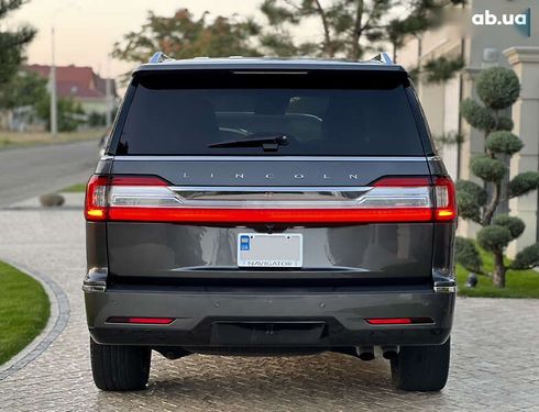 Lincoln Navigator 2018 - фото 12