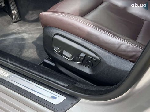 BMW 5 серия 2015 - фото 16