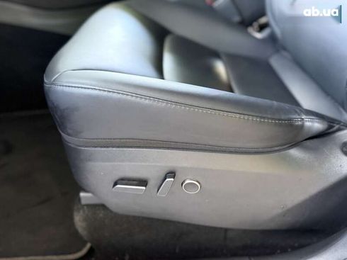 Tesla Model Y 2023 - фото 17