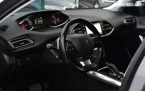 Peugeot 308 2019 - фото 26