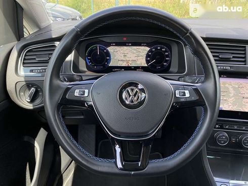 Volkswagen e-Golf 2020 - фото 25