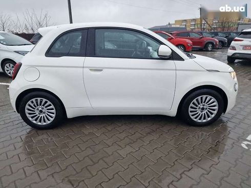 Fiat 500E 2023 - фото 15