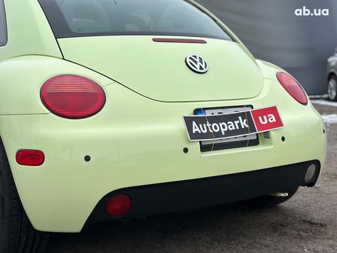 Volkswagen New Beetle 2001 зеленый - фото 17