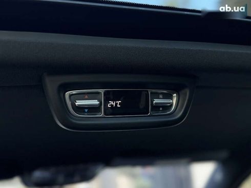 Mercedes-Benz V-Класс 2019 - фото 28