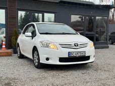 Продаж вживаних Toyota Auris 2012 року у Львові - купити на Автобазарі