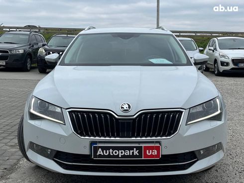 Skoda Superb 2018 белый - фото 2