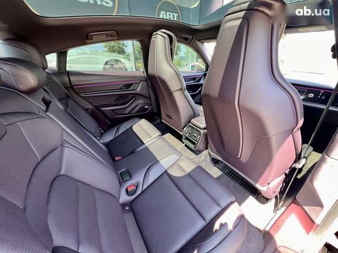 Porsche Taycan 2020 - фото 16