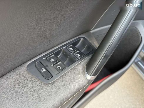 Volkswagen e-Golf 2020 - фото 26
