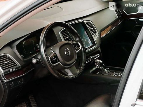 Volvo XC90 2018 - фото 13