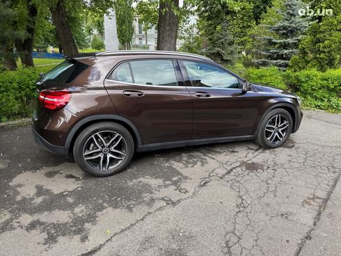 Mercedes-Benz GLA-Класс 2017 коричневый - фото 5