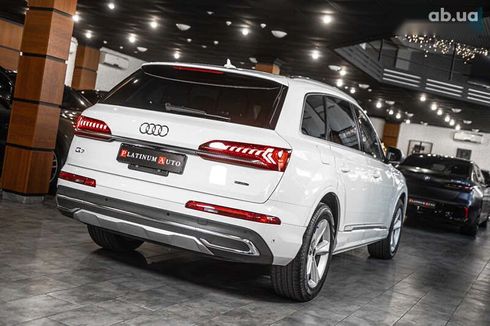 Audi Q7 2022 - фото 9