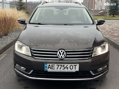 Volkswagen Passat 2012 - фото 2