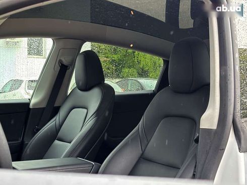 Tesla Model Y 2024 - фото 14
