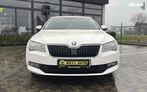 Skoda Superb 2018 - фото 2