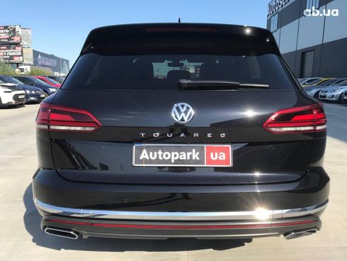 Volkswagen Touareg 2019 черный - фото 8