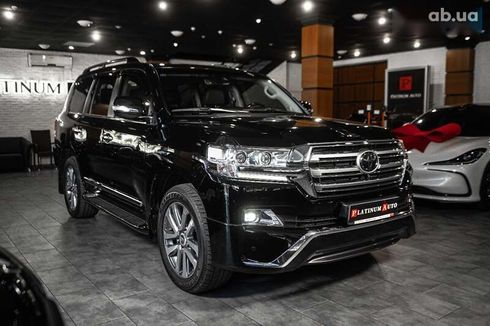 Toyota Land Cruiser 2018 - фото 25
