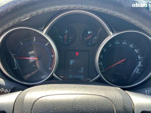 Chevrolet Cruze 2013 - фото 17