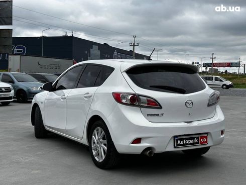 Mazda 3 2012 белый - фото 7