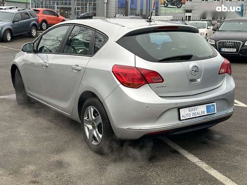 Opel Astra 2015 - фото 6