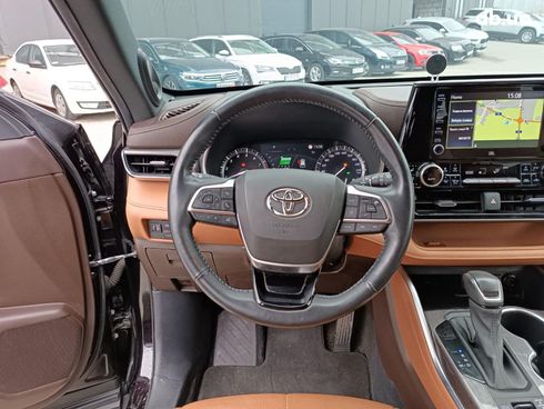 Toyota Highlander 2021 коричневый - фото 34