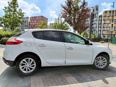 Renault Megane 2013 - фото 23