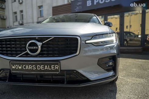 Volvo S60 2021 - фото 8