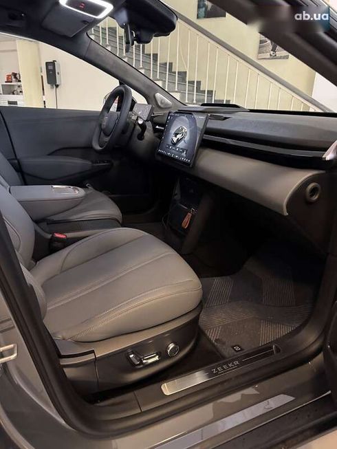 Zeekr 001 2023 - фото 9