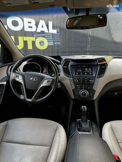Hyundai Santa Fe 2017 - фото 16