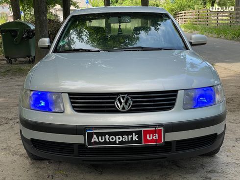 Volkswagen passat b5 1999 серый - фото 3