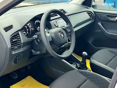 Skoda Fabia 2021 - фото 29