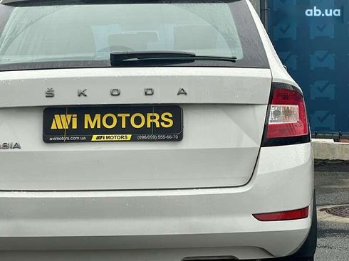 Skoda Fabia 2021 - фото 18