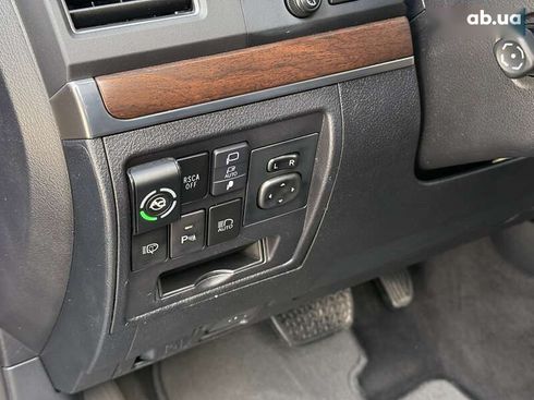 Toyota Land Cruiser 2020 - фото 25