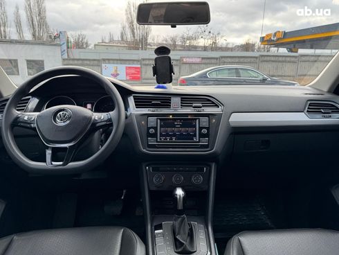 Volkswagen Tiguan 2019 черный - фото 19