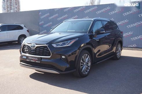Toyota Highlander 2021 - фото 2