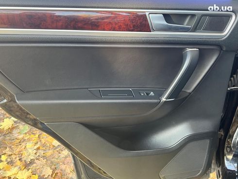 Volkswagen Touareg 2014 черный - фото 28