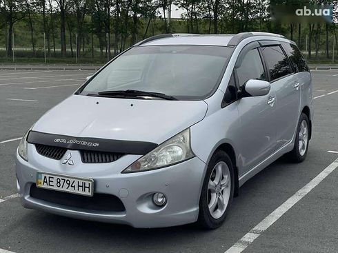 Mitsubishi Grandis 2008 - фото 8