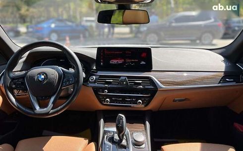 BMW 5 серия 2020 - фото 17