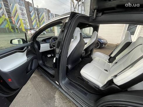 Tesla Model X 2018 - фото 9