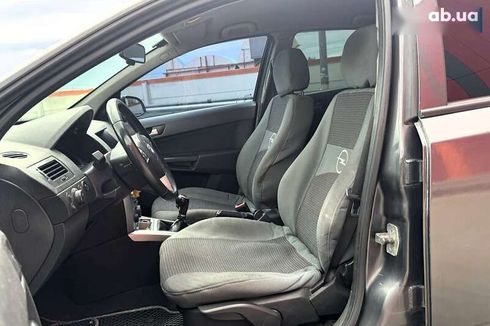 Opel Astra 2010 - фото 9