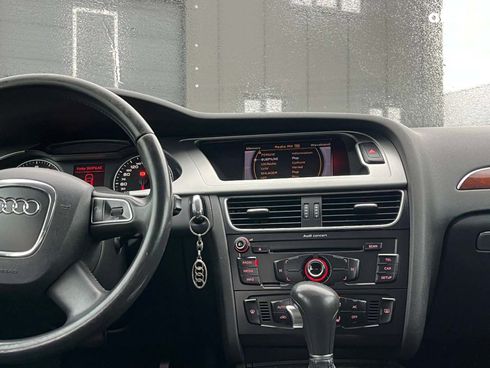 Audi A4 2010 белый - фото 16