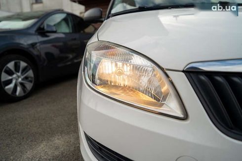 Skoda Fabia 2011 - фото 7
