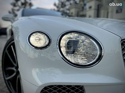 Bentley Continental GT 2019 - фото 29