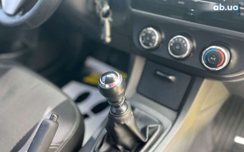 Toyota Corolla 2013 - фото 15