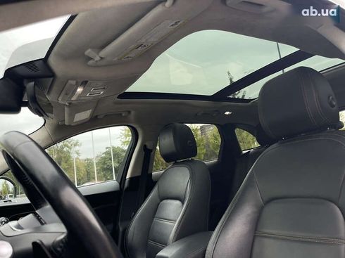 Jaguar F-Pace 2019 - фото 30