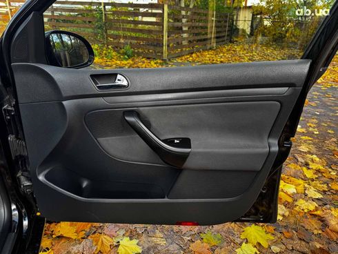 Volkswagen Golf 2004 черный - фото 25