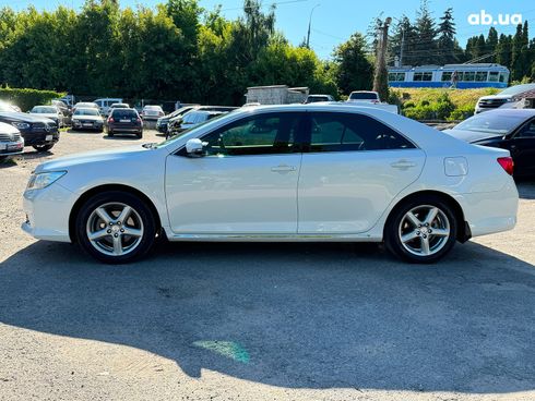 Toyota Camry 2014 белый - фото 10