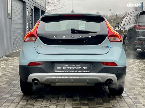 Volvo V40 Cross Country 2016 - фото 8