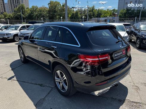 Mercedes-Benz GLC-Класс 2018 черный - фото 11